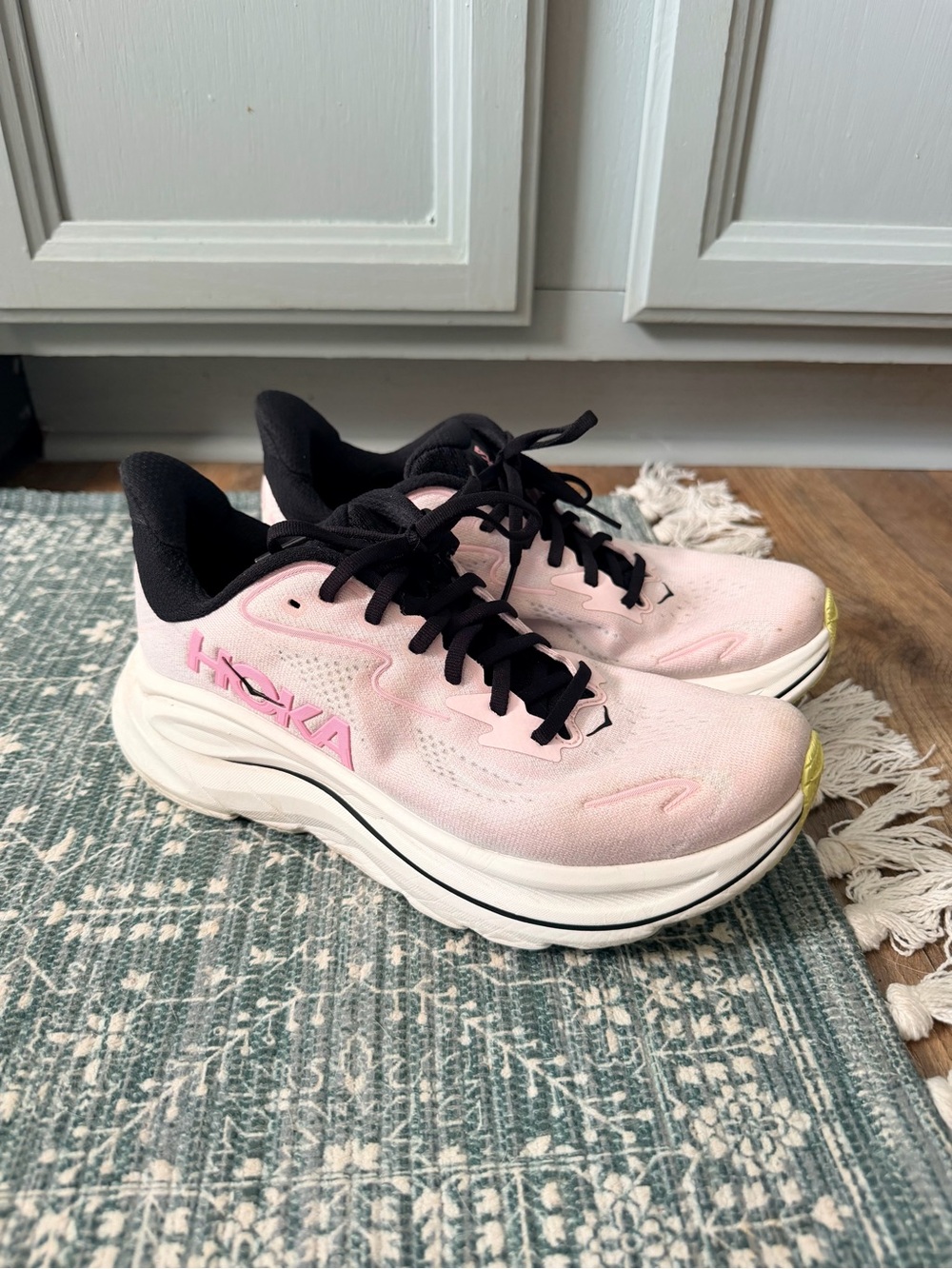 Hoka Clifton 10 Women's Light Pink Athletic Sneakers 8.5